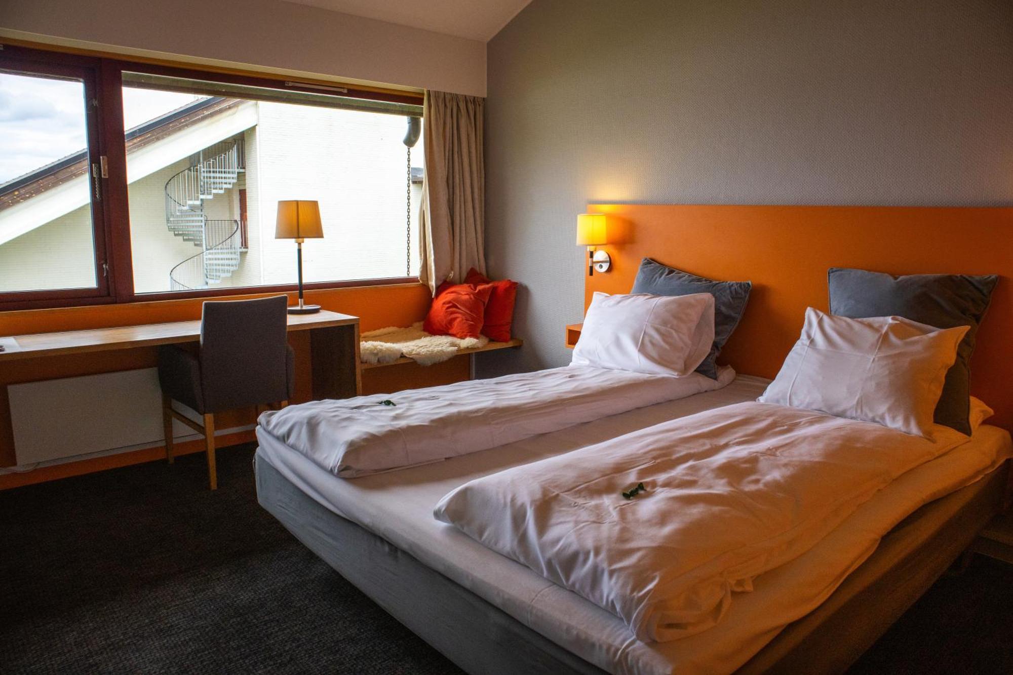 Thorbjornrud Hotell Jevnaker Exterior photo