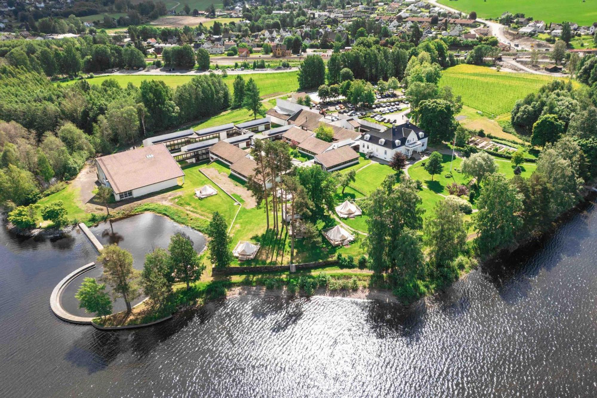Thorbjornrud Hotell Jevnaker Exterior photo