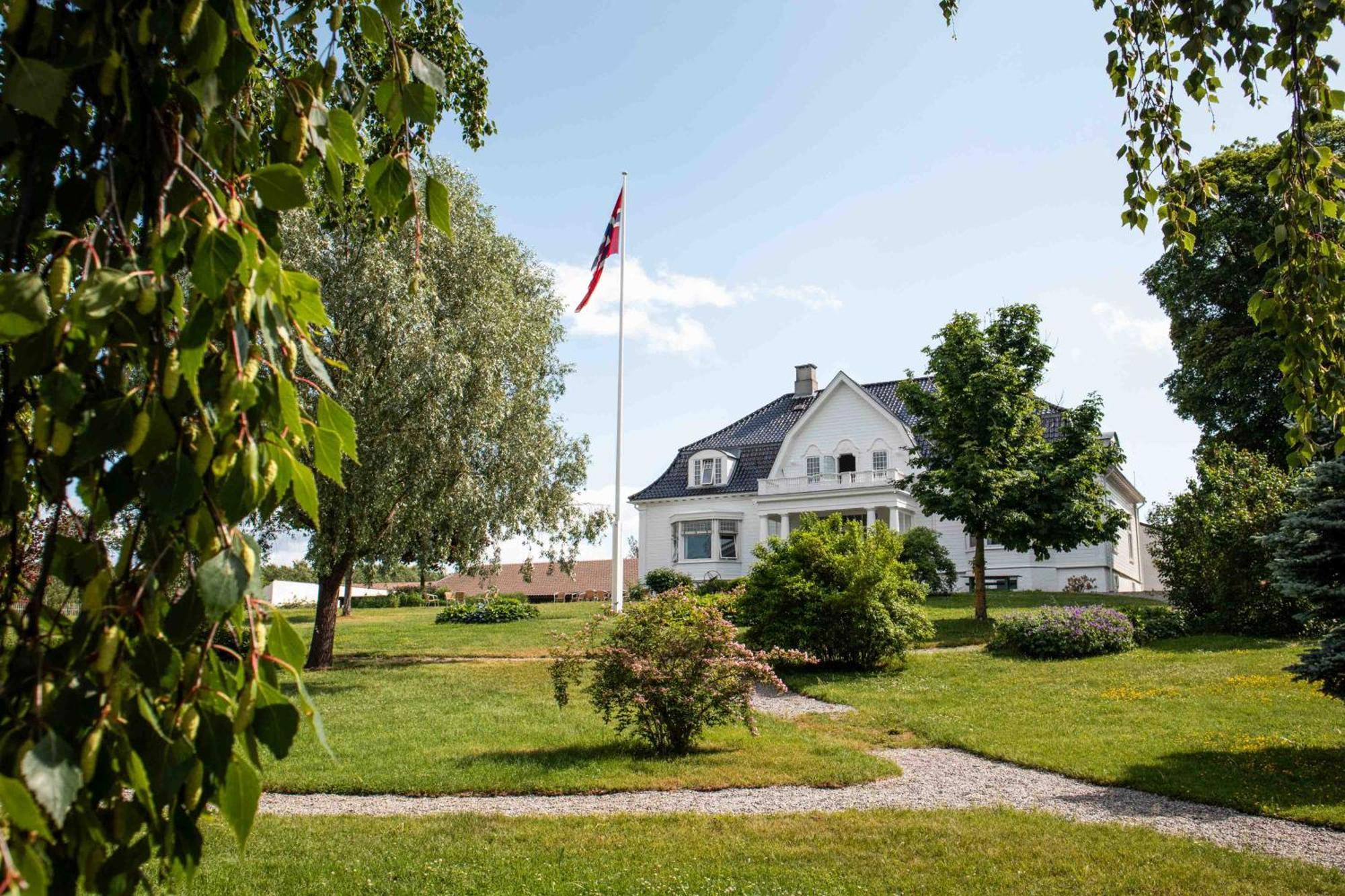 Thorbjornrud Hotell Jevnaker Exterior photo